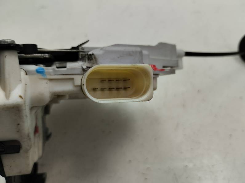 CERRADURA PUERTA DELANTERA IZQUIERDA AUDI A4 BERLINA 2007 2.0 20V (131 CV)