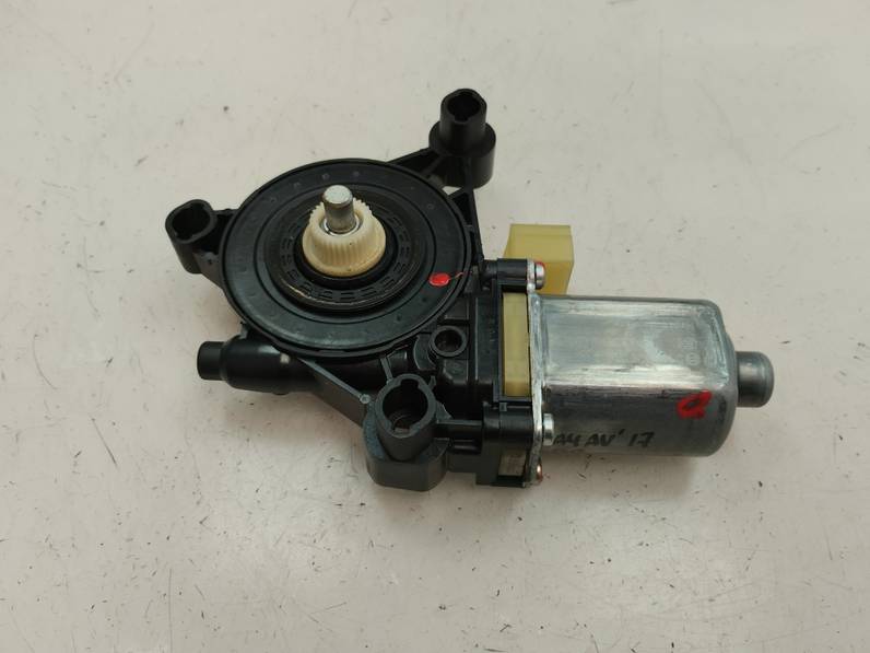 MOTOR ELEVALUNAS DELANTERO DERECHO AUDI A4 AVANT 2017 2.0 16V TDI (150 CV)