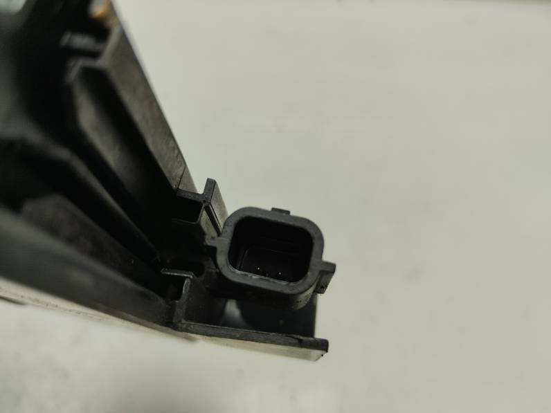 CERRADURA PUERTA TRASERA IZQUIERDA DACIA DUSTER III 2021 1.0 (91CV)