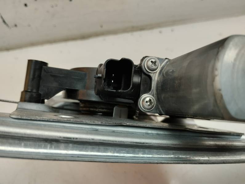 ELEVALUNAS DELANTERO DERECHO DACIA DUSTER III 2021 1.0 (91CV)