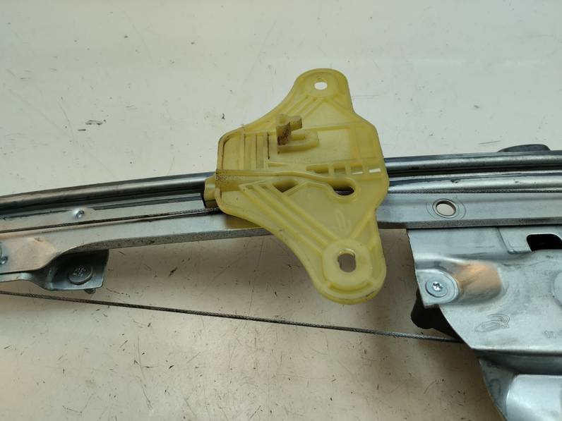 ELEVALUNAS DELANTERO DERECHO DACIA DUSTER III 2021 1.0 (91CV)