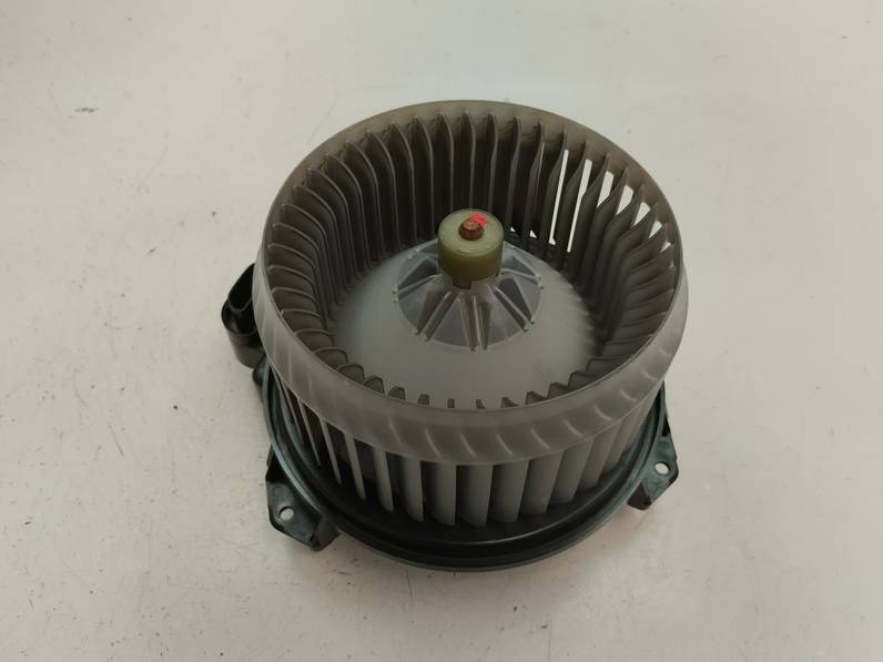 MOTOR CALEFACCION TOYOTA YARIS 2015 HÍBRIDO 74 KW (101 CV)