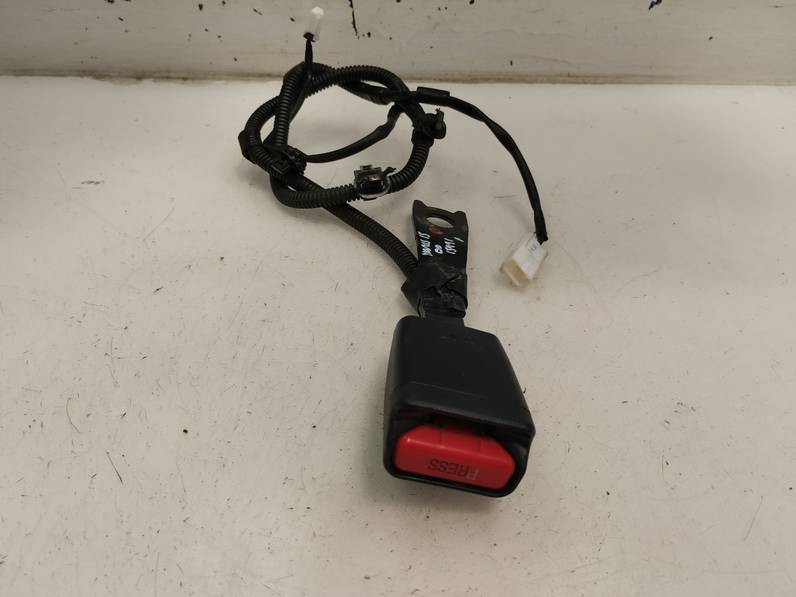 CINTURON SEGURIDAD DELANTERO DERECHO TOYOTA YARIS 2015 HÍBRIDO 74 KW (101 CV)