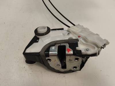 CERRADURA PUERTA DELANTERA IZQUIERDA TOYOTA YARIS 2015 HÍBRIDO 74 KW (101 CV)