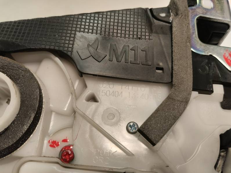 CERRADURA PUERTA TRASERA DERECHA TOYOTA YARIS 2015 HÍBRIDO 74 KW (101 CV)