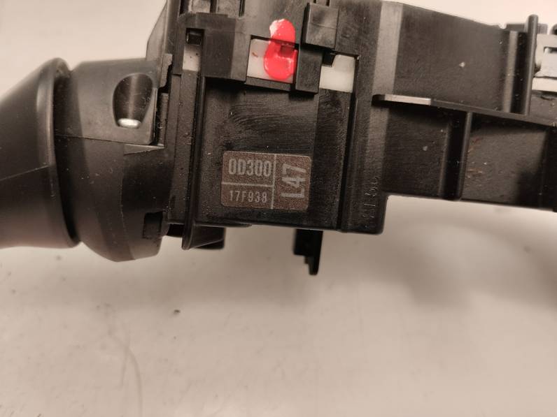 MANDO LUCES TOYOTA YARIS 2015 HÍBRIDO 74 KW (101 CV)