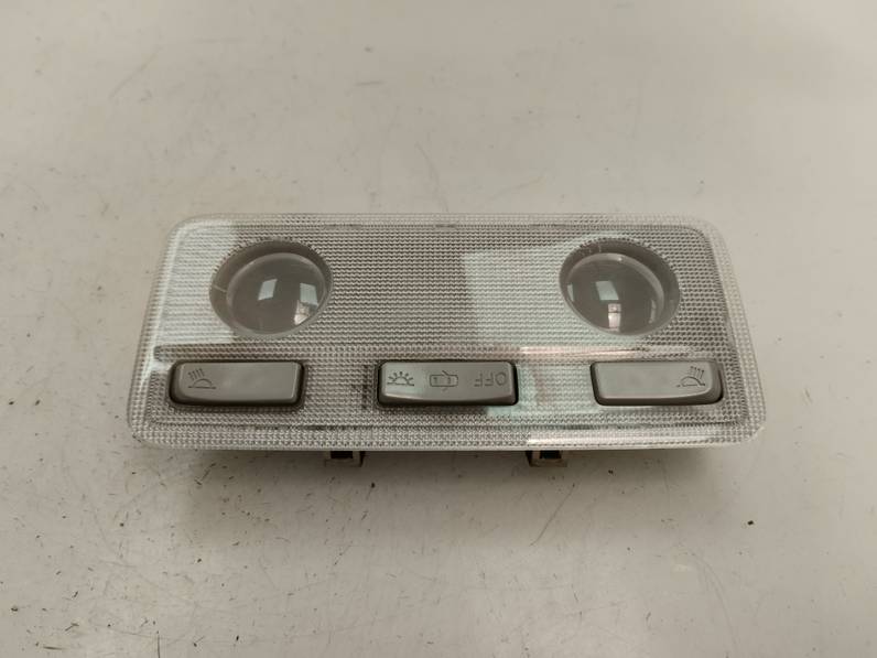 LUZ INTERIOR TOYOTA YARIS 2015 HÍBRIDO 74 KW (101 CV)