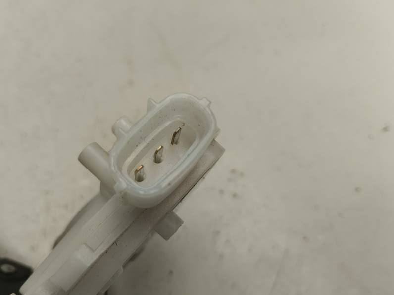 CERRADURA MALETERO PORTON TOYOTA YARIS 2015 HÍBRIDO 74 KW (101 CV)