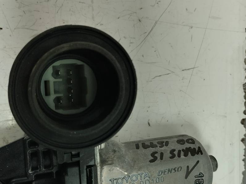 ELEVALUNAS DELANTERO DERECHO TOYOTA YARIS 2015 HÍBRIDO 74 KW (101 CV)