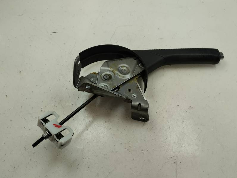 PALANCA FRENO DE MANO TOYOTA YARIS 2015 HÍBRIDO 74 KW (101 CV)