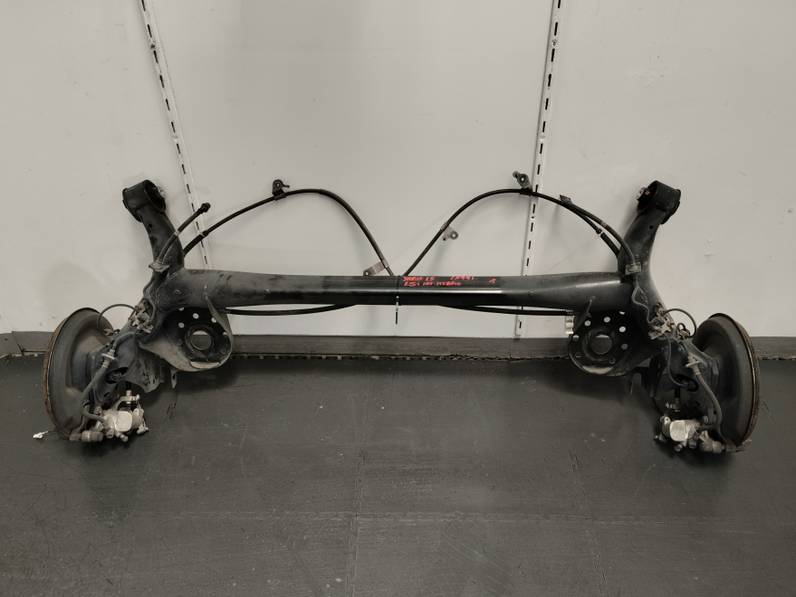 PUENTE TRASERO TOYOTA YARIS 2015 HÍBRIDO 74 KW (101 CV)