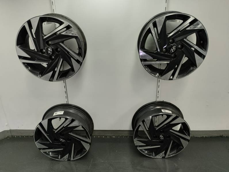 JUEGO LLANTAS HYUNDAI BAYON 2023 1.2 (84CV)