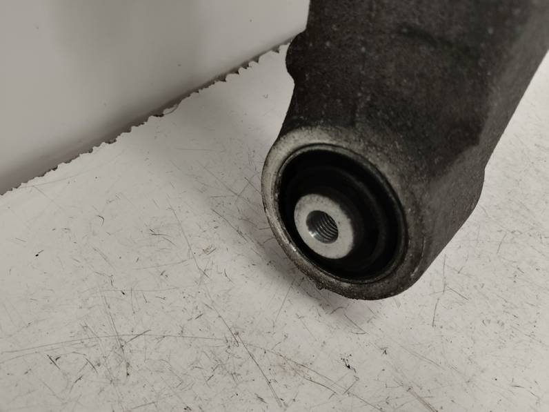 BRAZO SUSPENSION SUPERIOR TRASERO DERECHO AUDI Q5 2014 2.0 16V TDI (177 CV)