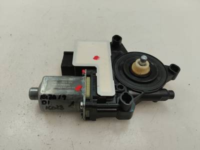 MOTOR ELEVALUNAS DELANTERO IZQUIERDO SEAT IBIZA 2019 1.0 TSI (95 CV)