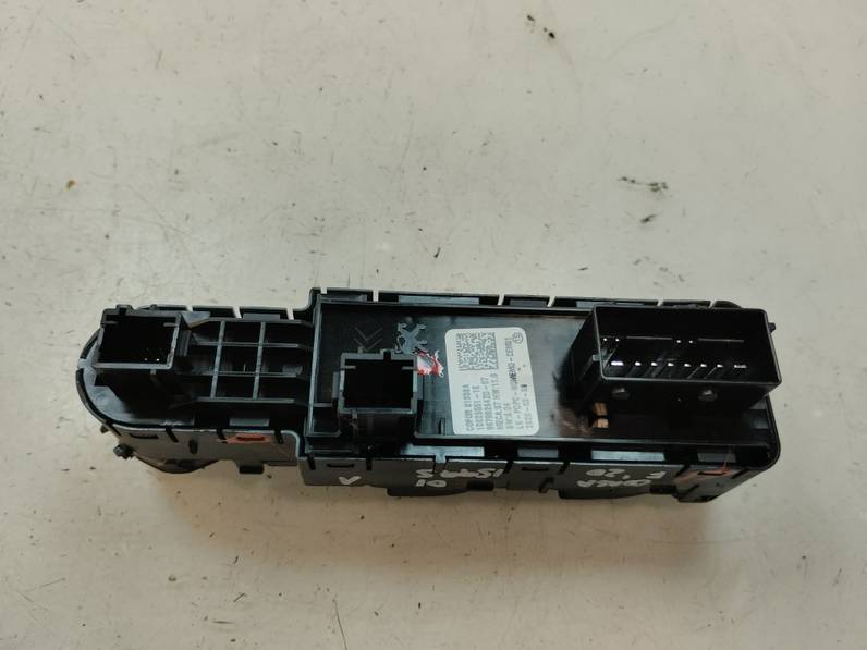 MANDO ELEVALUNAS DELANTERO IZQUIERDO OPEL CORSA F 2020 1.2 (101 CV)