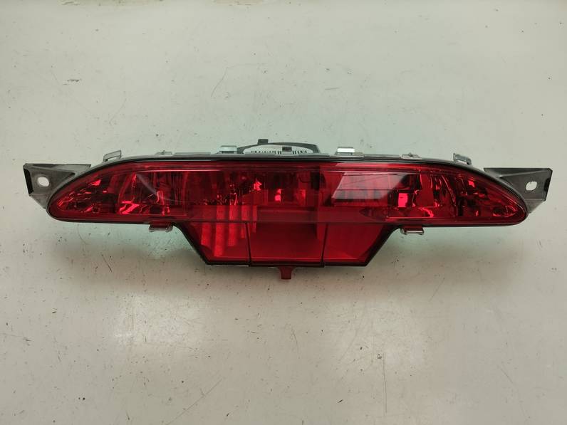 PILOTO TRASERO CENTRAL OPEL CORSA F 2020 1.2 (101 CV)