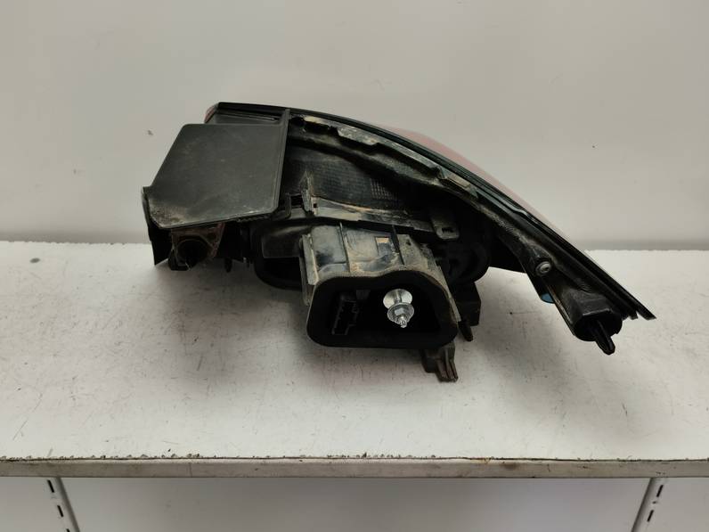 PILOTO TRASERO IZQUIERDO OPEL CORSA F 2020 1.2 (101 CV)