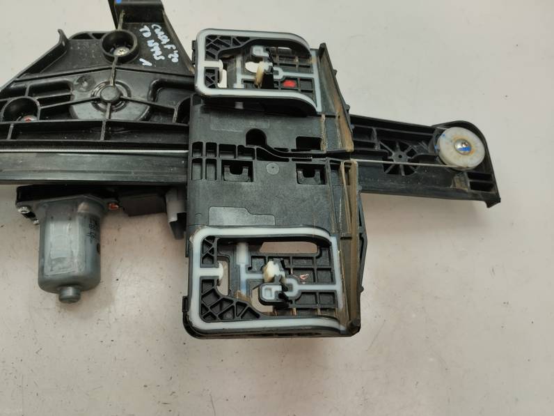 ELEVALUNAS TRASERO DERECHO OPEL CORSA F 2020 1.2 (101 CV)