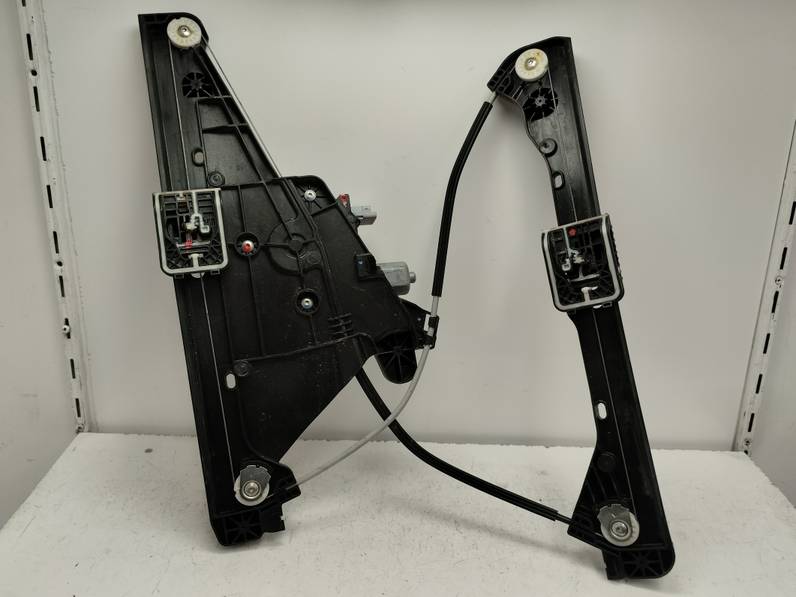 ELEVALUNAS DELANTERO DERECHO OPEL CORSA F 2020 1.2 (101 CV)