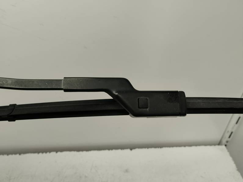 BRAZO LIMPIA DELANTERO IZQUIERDO OPEL CORSA F 2020 1.2 (101 CV)