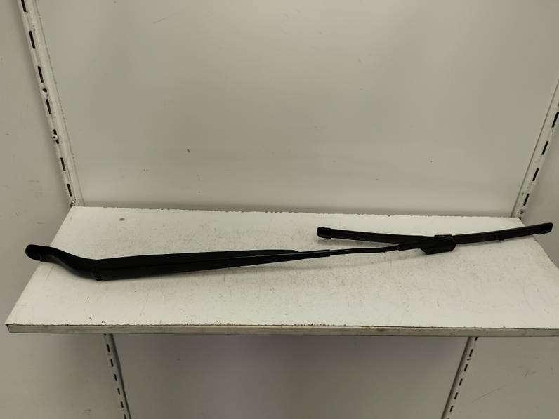 BRAZO LIMPIA DELANTERO DERECHO OPEL CORSA F 2020 1.2 (101 CV)