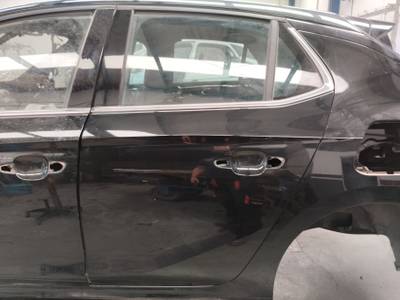 PUERTA TRASERA IZQUIERDA OPEL CORSA F 2020 1.2 (101 CV)