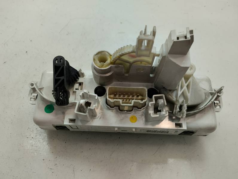 MANDO CALEFACCION AIRE ACONDICIONADO RENAULT CLIO III 2010 1.5 DCI D (86 CV)