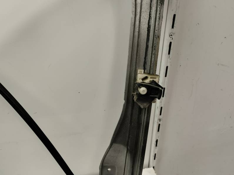 ELEVALUNAS DELANTERO IZQUIERDO RENAULT CLIO III 2010 1.5 DCI D (86 CV)