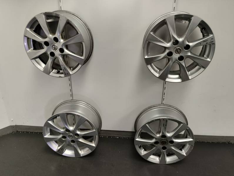 JUEGO LLANTAS OPEL CORSA F 2020 1.2 (101 CV)