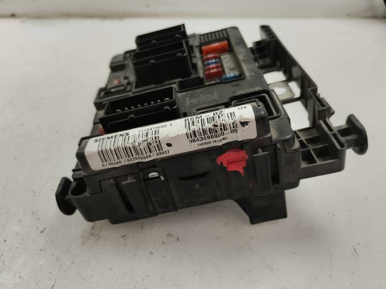 CAJA RELES FUSIBLES PEUGEOT PARTNER 2006 2.0 HDI (90 CV)