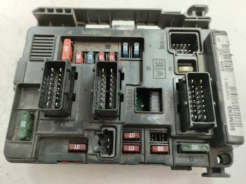 CAJA RELES FUSIBLES PEUGEOT PARTNER 2006 2.0 HDI (90 CV)