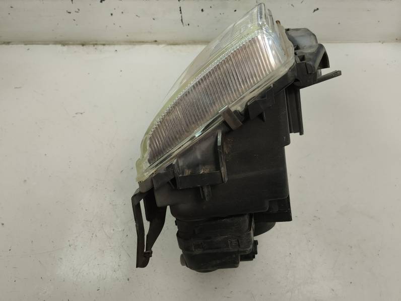 FARO DERECHO CITROEN SAXO 1998 1.5 D (57 CV)