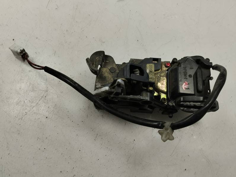 CERRADURA PUERTA TRASERA IZQUIERDA MAZDA 323 BERLINA F S 2000 1.9 16V (114 CV)