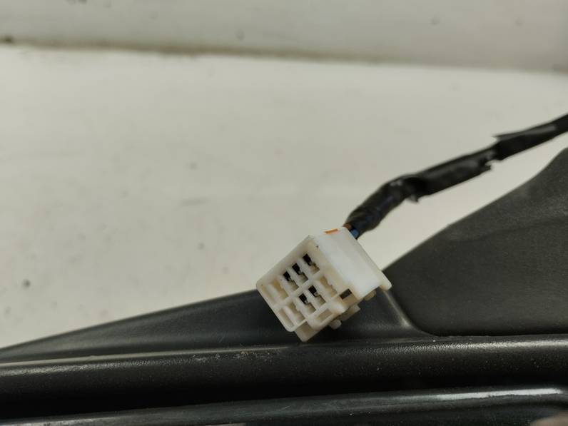 RETROVISOR DERECHO MAZDA 323 BERLINA F S 2000 1.9 16V (114 CV)