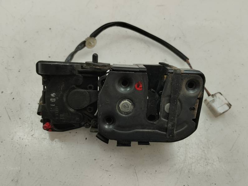 CERRADURA PUERTA TRASERA DERECHA MAZDA 323 BERLINA F S 2000 1.9 16V (114 CV)