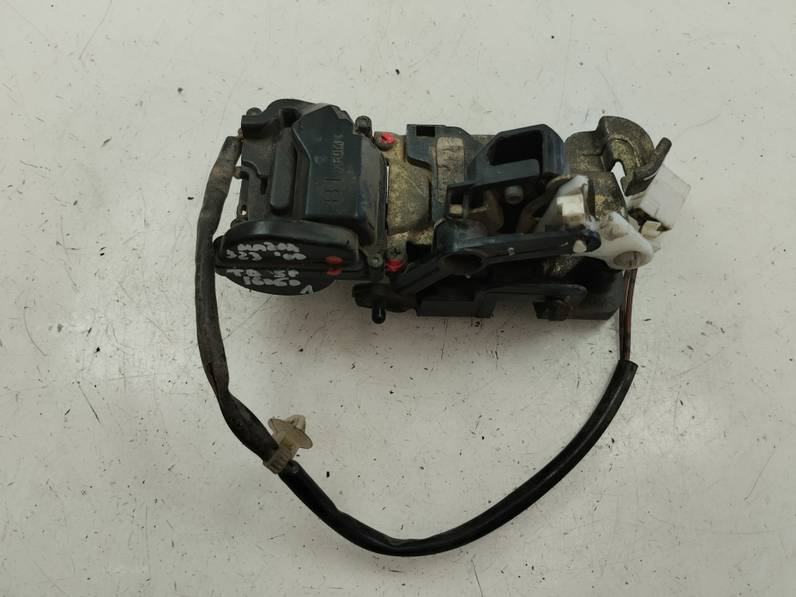 CERRADURA PUERTA TRASERA DERECHA MAZDA 323 BERLINA F S 2000 1.9 16V (114 CV)