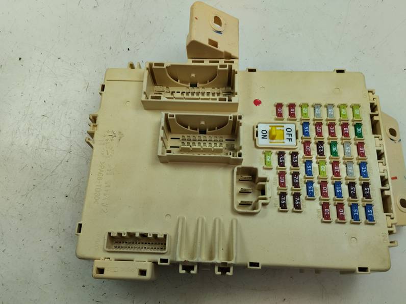 CAJA RELES FUSIBLES HYUNDAI I40 2015 1.7 CRDI (141 CV)