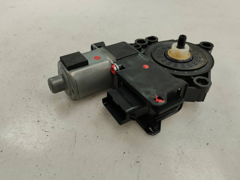 MOTOR ELEVALUNAS TRASERO IZQUIERDO HYUNDAI I40 2015 1.7 CRDI (141 CV)