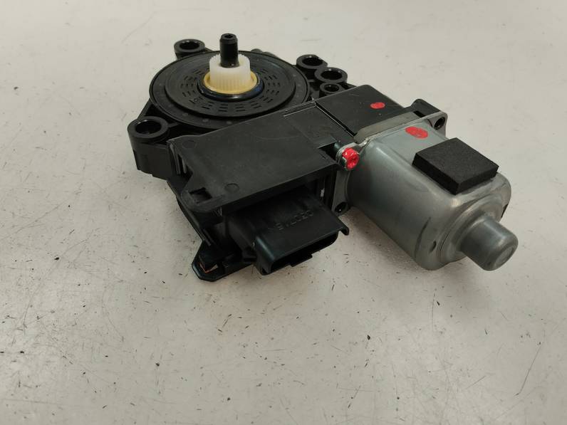 MOTOR ELEVALUNAS TRASERO DERECHO HYUNDAI I40 2015 1.7 CRDI (141 CV)