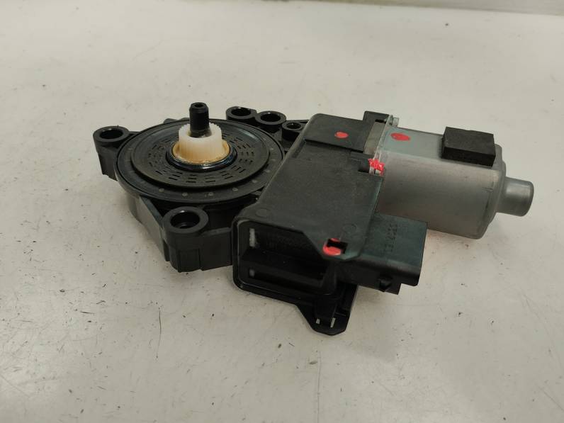 MOTOR ELEVALUNAS DELANTERO IZQUIERDO HYUNDAI I40 2015 1.7 CRDI (141 CV)