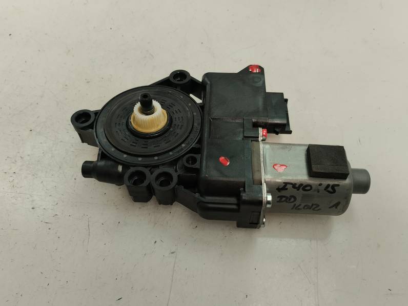 MOTOR ELEVALUNAS DELANTERO DERECHO HYUNDAI I40 2015 1.7 CRDI (141 CV)
