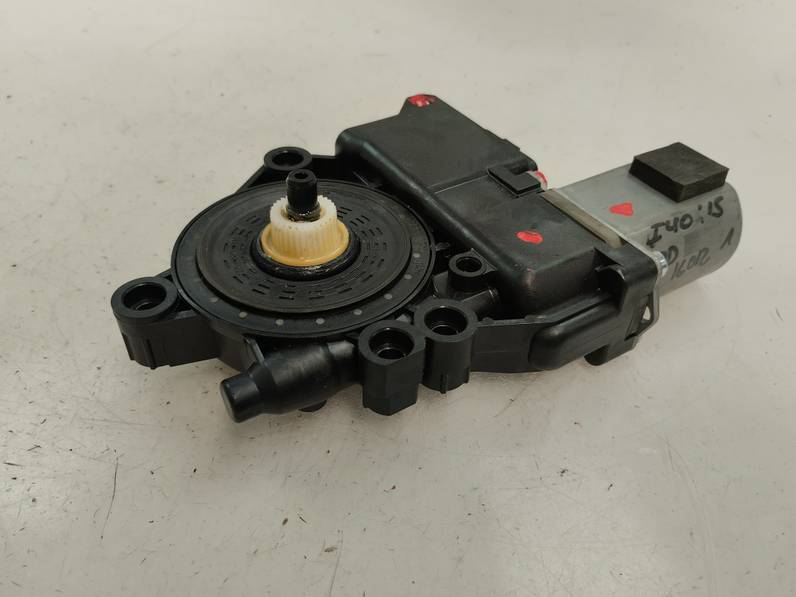 MOTOR ELEVALUNAS DELANTERO DERECHO HYUNDAI I40 2015 1.7 CRDI (141 CV)