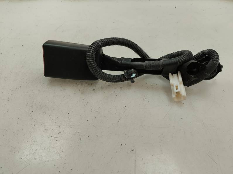 CINTURON SEGURIDAD DELANTERO DERECHO HYUNDAI I40 2015 1.7 CRDI (141 CV)