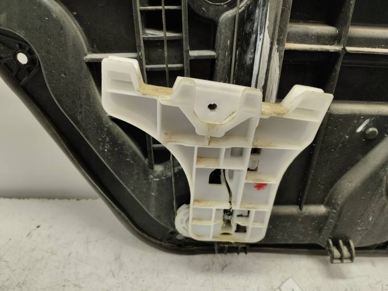 ELEVALUNAS TRASERO DERECHO HYUNDAI I40 2015 1.7 CRDI (141 CV)