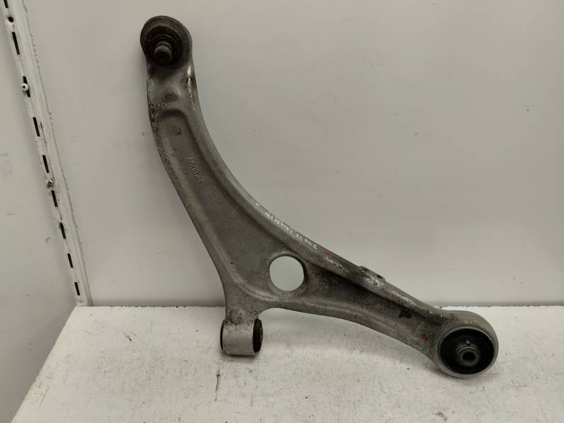 BRAZO SUSPENSION INFERIOR DELANTERO DERECHO HYUNDAI I40 2015 1.7 CRDI (141 CV)