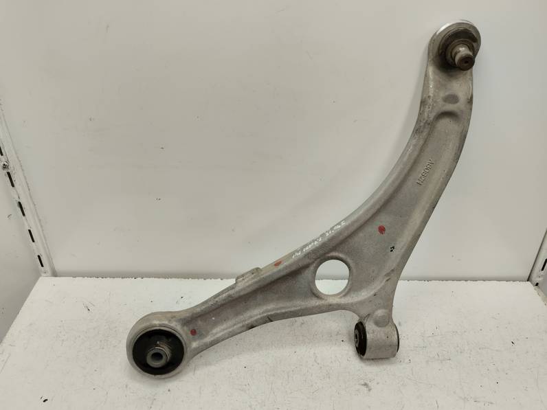 BRAZO SUSPENSION INFERIOR DELANTERO IZQUIERDO HYUNDAI I40 2015 1.7 CRDI (141 CV)