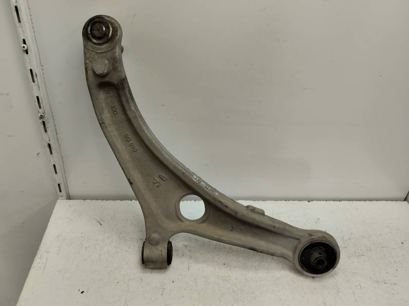 BRAZO SUSPENSION INFERIOR DELANTERO IZQUIERDO HYUNDAI I40 2015 1.7 CRDI (141 CV)