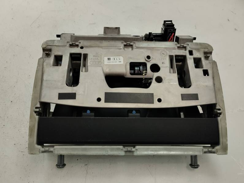 PANTALLA MULTIFUNCION AUDI A3 2017 1.5 16V TSI ACT (150 CV)