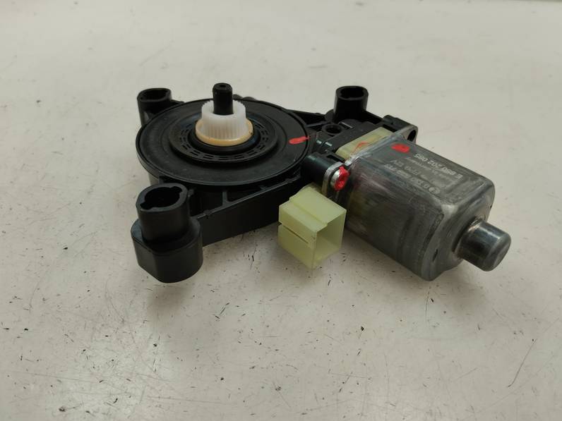 MOTOR ELEVALUNAS TRASERO IZQUIERDO AUDI A3 2017 1.5 16V TSI ACT (150 CV)