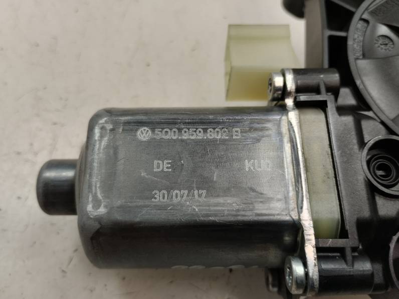 MOTOR ELEVALUNAS DELANTERO IZQUIERDO AUDI A3 2017 1.5 16V TSI ACT (150 CV)